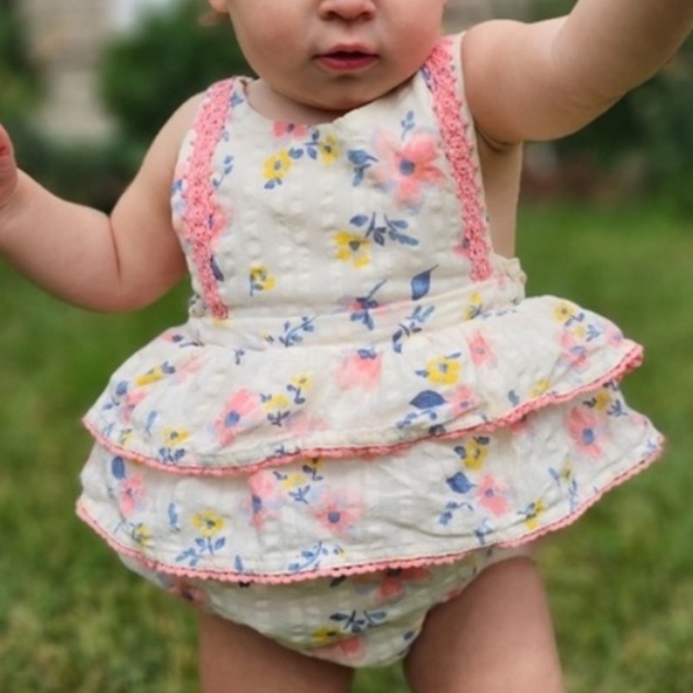 Joie Baby Girls Floral Romper Ivory Pink Ruffle Crochet Bubble W/ Hat Sz 12 mo
